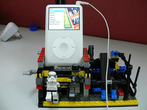 Lego_iPod_Dock