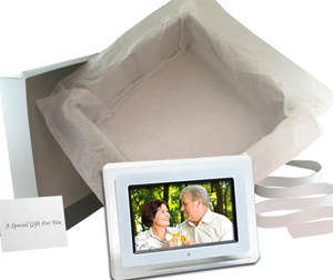 give a digital frame1 Digital Picture Frame offers Free Uploads