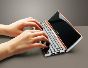 lenovo pocket yoga 300x230 Lenovo Pocket Yoga Netbook