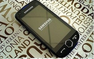 samsung s8000 300x190 Samsung S8000 and M8000 Launching Soon