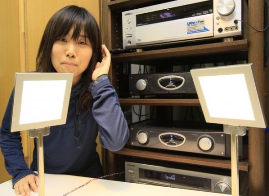Kenwood OLED Speakers