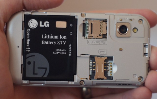 lg-arena-km900-inside