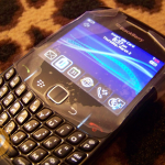 BlackBerry Curve 8520 With Optical Trackpad – Leaked Pics
