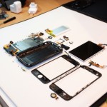 iPhone 3G S Gets Taken Apart
