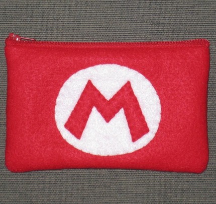 Nintendo DS Lite gets Handmade Super Mario Pouch