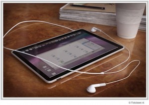 Apple Tablet 300x212 Apple Tablet Prototype Spotted by Analyst