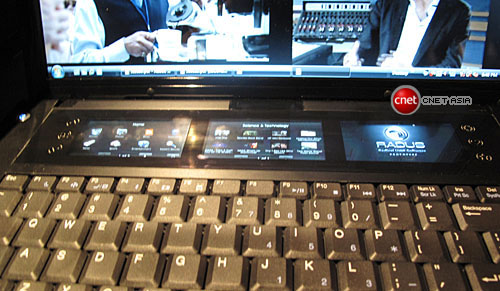 tangent_bay_3 tangent bay 3 Intel Four Screen Notebook Concept