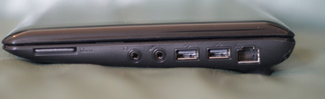Asus-Eee-1005HA-right Asus-Eee-1005HA-right