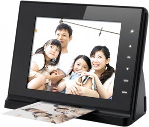 exemode yashica DVF828 300x255 Exemode Yashica DVF828 Digital Photo Frame and Scanner