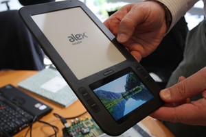Alex eBook Reader 300x200 Alex eBook Reader   Android Based with Dual Screen