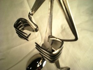 iphone spoon stand 3 300x224 Bent Spoons and Forks iPhone Stand
