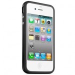 Apple Offers Free Case to all iPhone 4 Owners